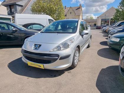 Peugeot 207 - Active  1.4 HDi 70ch - 4 990 €
