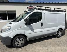 Opel Vivaro fourgon Saint-Avaugourd-des-Landes