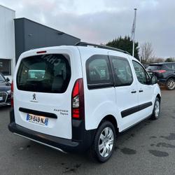 Peugeot Partner Tepee Active 1.2L PureTech 110ch S&amp;S BVM5 Kerfot