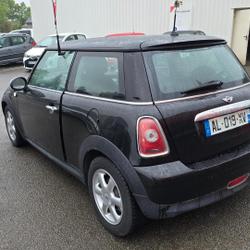 Mini Hatch One 1.6 D - 90 Saint-Gildas-des-Bois