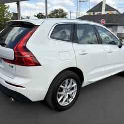 Volvo XC60 Momentum T8 Twin Engine 303 ch + 87 ch Geartronic 8 La Meilleraye-de-Bretagne