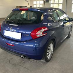 Peugeot 208 Allure 1.4L VTI 95 CH Soliers