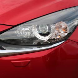 Mazda Mazda2 Elegance 1.5L e-SKYACTIV G M Hybrid 90ch Plo&euml;rmel