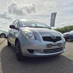 Toyota Yaris 1.0 - 69 VVT-i Theix-Noyalo