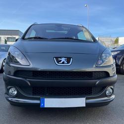 Peugeot 1007 Sporty Pack 1.6 HDi 16V 110ch FAP BLUE LION Sainte-Luce-sur-Loire