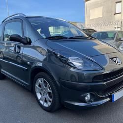 Peugeot 1007 Sporty Pack 1.6 HDi 16V 110ch FAP BLUE LION Sainte-Luce-sur-Loire