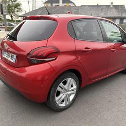 Peugeot 208 Signature PureTech 82ch S&amp;S BVM5 La Meilleraye-de-Bretagne