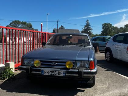 Ford Granada Saint-Gildas-des-Bois