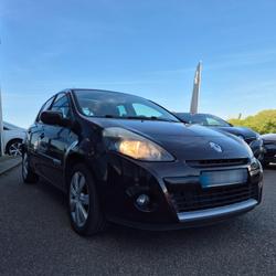 Renault Clio 3 SL XV De France dCi 90 eco2 Theix-Noyalo