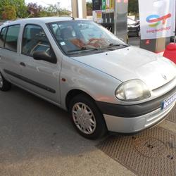 Renault Clio 2 1.2i 60cv Saint-Fulgent