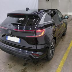 Renault Austral Techno E-Tech hybrid 200 Saint-James