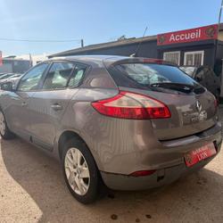 Renault Megane 3 Ovalie Euro 5 M&eacute;gane III dCi 90 FAP eco2 Le Rheu