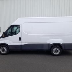 Iveco Daily FGN 33 S 14 V12/P H2 QUAD-LEAF BVM6 Thouar&eacute;-sur-Loire
