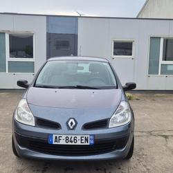 Renault Clio 3 Confort Dynamique 1.2 16V 75 Mor&eacute;ac