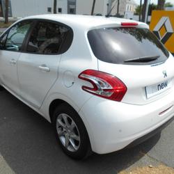 Peugeot 208 Style 1.2 PureTech 82ch BVM5 Angers