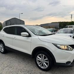 Nissan Qashqai Connect Edition 1.5 dCi 110 Stop/Start Loh&eacute;ac