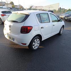 Dacia Sandero Essentiel Blue dCi 75 Les Sorini&egrave;res