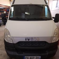 Iveco Daily FGN 35S13 V10 H2 Cou&euml;ron