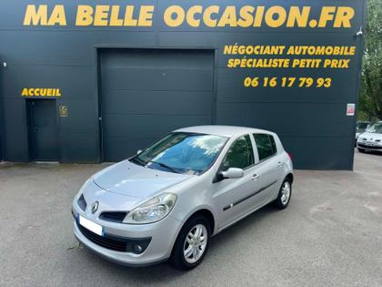 Renault Clio -  TCE 100 - 5 600 €