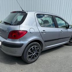 Peugeot 307 1.6 l i 110 cv Les Ponts-de-C&eacute;