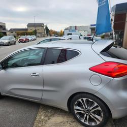 Kia Cee'd Coup&eacute; 1.6 CRDi 136 ch ISG Alen&ccedil;on