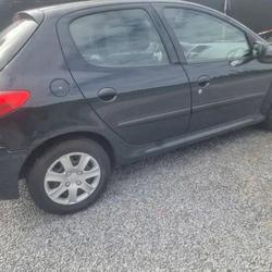 Peugeot 206+ Trendy 1.1e 60ch Saint-Herblain