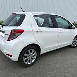 Toyota Yaris Active 90 D-4D Les Ponts-de-C&eacute;