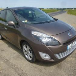 Renault Grand Scenic 3 Dynamique 7 pl Sc&eacute;nic III dCi 130 FAP Conlie