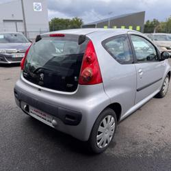 Peugeot 107 Trendy 1.0e 12V 68ch BLUE LION Pl&eacute;ch&acirc;tel