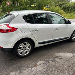 Renault Megane 3 Ovalie Euro 5 M&eacute;gane III dCi 90 FAP eco2 Saint-Nazaire