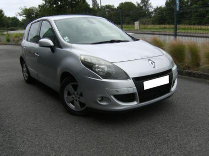 Renault Scenic - Dynamique Euro 5  dCi 110 FAP eco2 - 5 390 €
