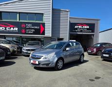 Opel Corsa Sainte-Gemmes-sur-Loire