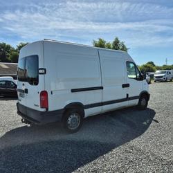 Renault Master CCB L2H2 BASE 2.5 TD 80 CV Belle-Isle-en-Terre