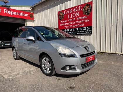 Peugeot 5008 - Premium 5pl  1.6 HDi 112ch FAP BVM6 - 3 990 €