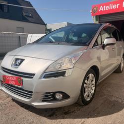Peugeot 5008 Premium 5pl 1.6 HDi 112ch FAP BVM6 Le Rheu