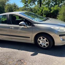 Peugeot 308 Phase 1 1.6 HDi 90ch BLUE LION Saint-Nazaire