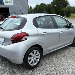 Peugeot 208 Active 1.6 BlueHDi 75ch BVM5 Loh&eacute;ac