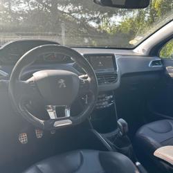 Peugeot 208 GT Line 1.6 BlueHDi 100ch BVM5 Duerne