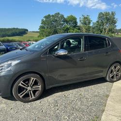 Peugeot 208 GT Line 1.6 BlueHDi 100ch BVM5 Duerne