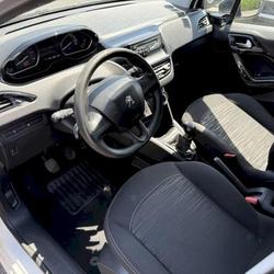 Peugeot 208 Business 1.6 BlueHDi 75ch S&amp;S BVM5 Domloup