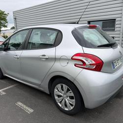 Peugeot 208 Business Pack 1.2 VTi 82ch BVM5 Cou&euml;ron