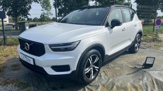 Volvo XC40  - photo 0