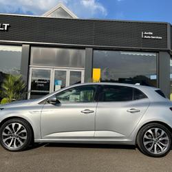 Renault Megane 4 Techno Blue dCi 115 EDC Avrill&eacute;