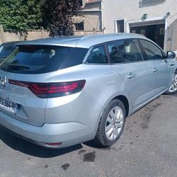 Renault Megane 4 Estate Business M&eacute;gane IV Blue dCi 115 Marolles-en-Brie