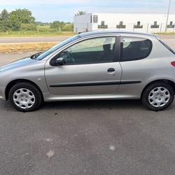 Peugeot 206 1.4e 75ch Noyant-Villages