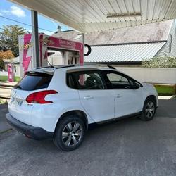 Peugeot 2008 Allure 1.6 BlueHDi 100ch S&amp;S BVM5 Loyat