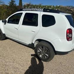 Dacia Duster Black Touch 2017 dCi 110 EDC 4x2 Saint-James