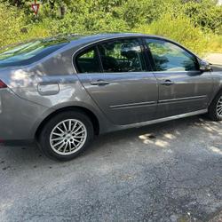 Renault Laguna 3 1.5 dCi 110 FAP eco2 Saint-Nazaire