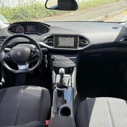 Peugeot 308 II Phase 1 Active 1.6 BlueHDi 120ch S&amp;S EAT6 Les Ponts-de-C&eacute;