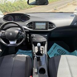 Peugeot 308 II Phase 1 Active 1.6 BlueHDi 120ch S&amp;S BVM6 Les Ponts-de-C&eacute;